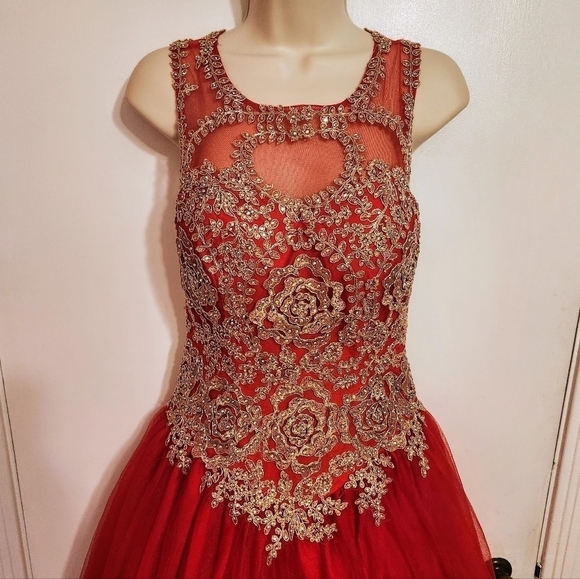 Layla K Quinceanera Ball Gown Dress Red Gold Beaded Size 6 - Picture 4 of 13